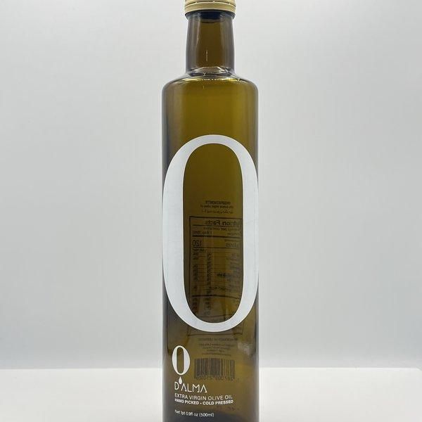 D'Alma olive oil bottle with large white zero print
